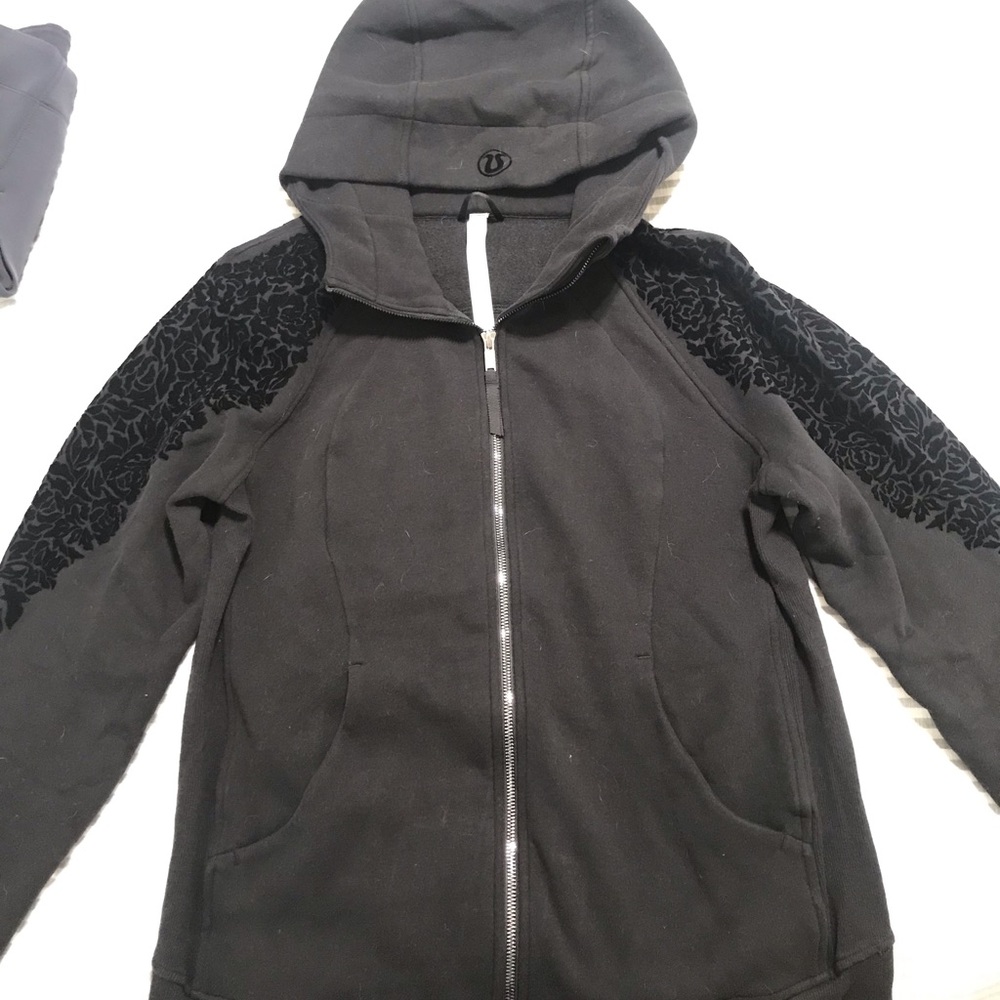 Lululemon Floral Flock Scuba